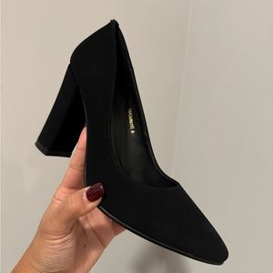 Women's Chunky Block Size 6 High Heels Closed Pointed Toe Pumps